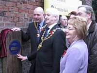 Photo 2.  The Mayor of Oldham unveils the plaque.  Photo Tony Young